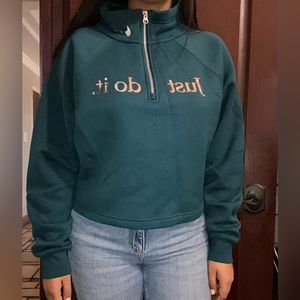 Nike Quarter Zip Metallic Logos